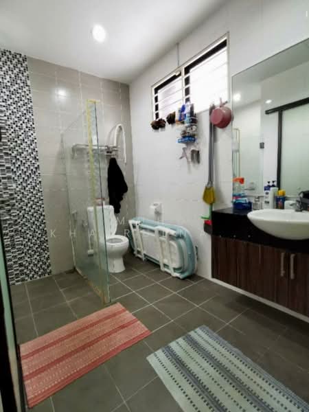 2-storey Terraced House for Sale in Bandar Bukit Raja (Klang) - Muhd Khairulnawawi Kamaruddin - Bathroom - PropertyGuru.com.my