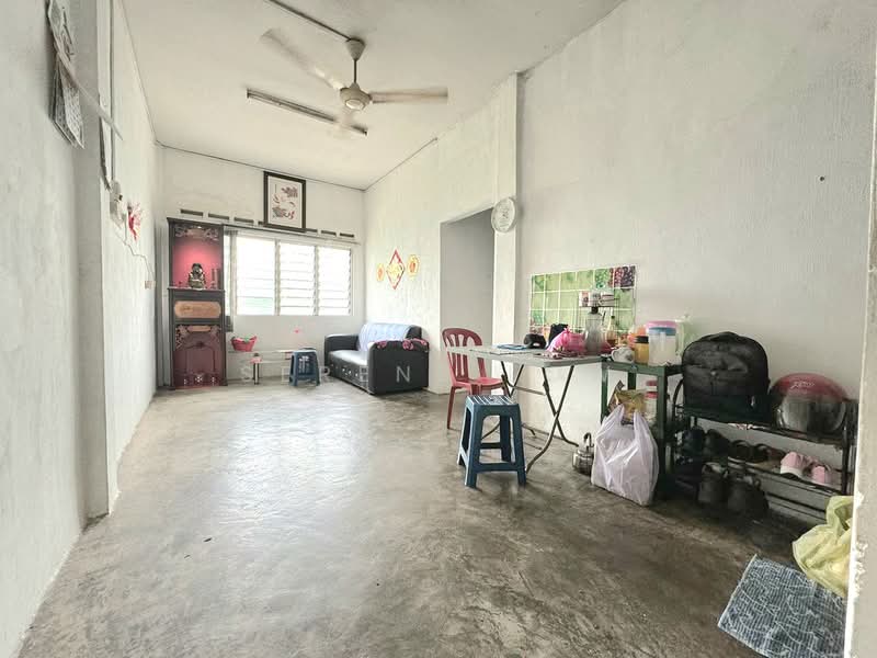 Flat for Sale at Taman Pulai Utama - Serene Low - Living Room - PropertyGuru.com.my