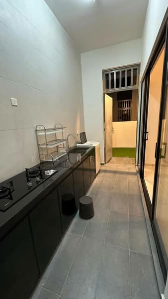Cluster House for Rent in Johor Bahru (Johor) - Elaine Ng - Kitchen - PropertyGuru.com.my