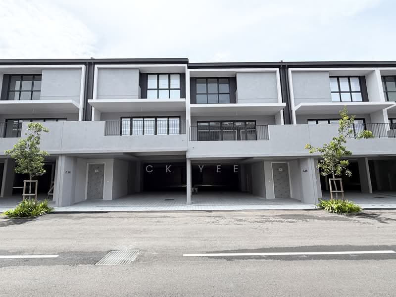 Terraced House for Sale in Taman Bukit Serdang (Seri Kembangan) - CK Yee - Exterior - PropertyGuru.com.my