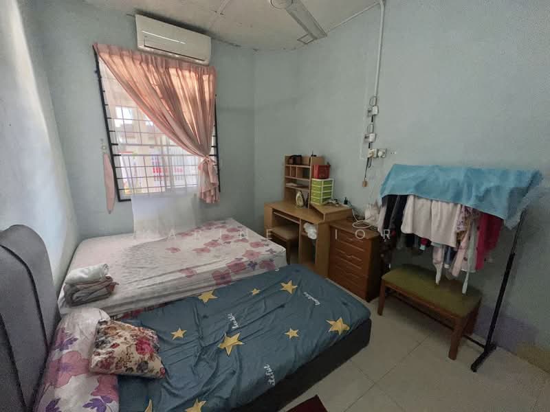 Taman Universiti untuk Untuk Dijual - RM 550,000, Apr 2026 - Bedroom - PropertyGuru.com.my