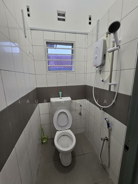 2-storey Terraced House for Rent in Petaling Jaya (Selangor) - Lauran Chuah - Bathroom - PropertyGuru.com.my