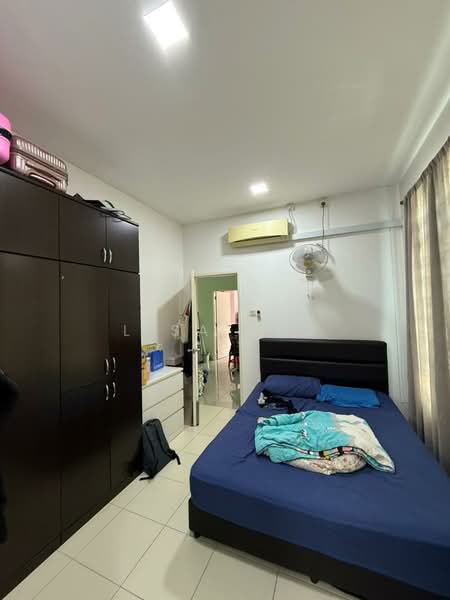 2-storey Terraced House for Rent in Taman Seri Austin (Tebrau) - Lisa Yeo - Bedroom - PropertyGuru.com.my