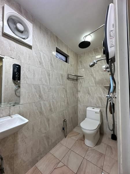 2.5-storey Terraced House for Sale in Taman Bukit Tiram (Ulu Tiram) - Jordan Wong - Bathroom - PropertyGuru.com.my