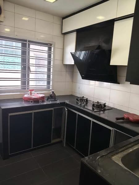 2.5-storey Terraced House for Sale in Taman Bukit Tiram (Ulu Tiram) - Jordan Wong - Kitchen - PropertyGuru.com.my
