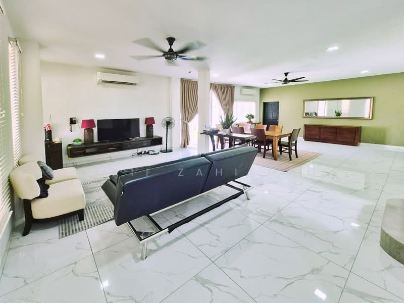 Bungalow for Sale in Shah Alam (Selangor) - Zarif Zahisham - Living Room - PropertyGuru.com.my