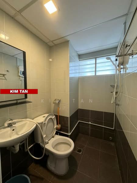 Apartment for Rent at Sri Saujana - Kim Tan - Bathroom - PropertyGuru.com.my