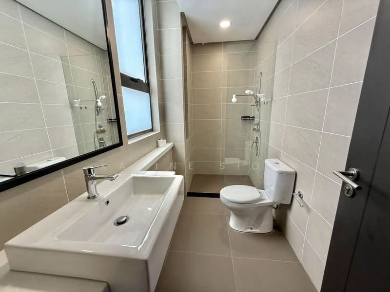 Avira Medini Iskandar untuk Untuk Disewa - RM 5,000 /bulan, Mac 2026 - Bathroom - PropertyGuru.com.my