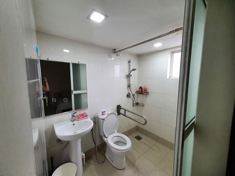 Pantai Hillpark 2 untuk Untuk Dijual - RM 450,000, Mac 2026 - Bathroom - PropertyGuru.com.my