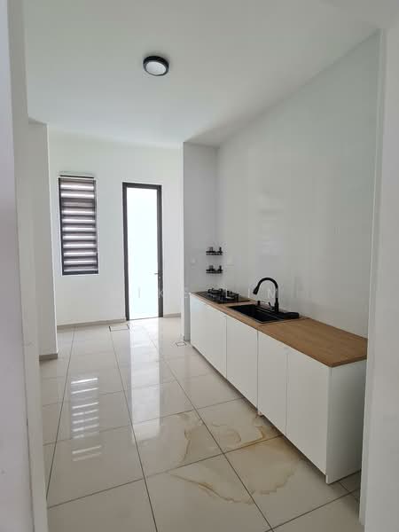 2-storey Terraced House for Rent in Semenyih (Selangor) - Mike Lim - Kitchen - PropertyGuru.com.my