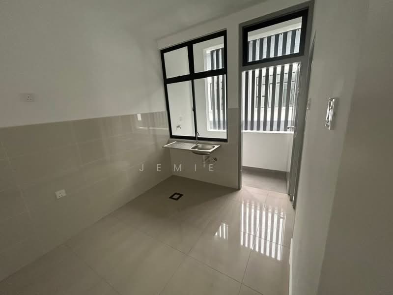 Terraced House for Rent in Taman Ponderosa (Johor Bahru) - Jemie . - Kitchen - PropertyGuru.com.my