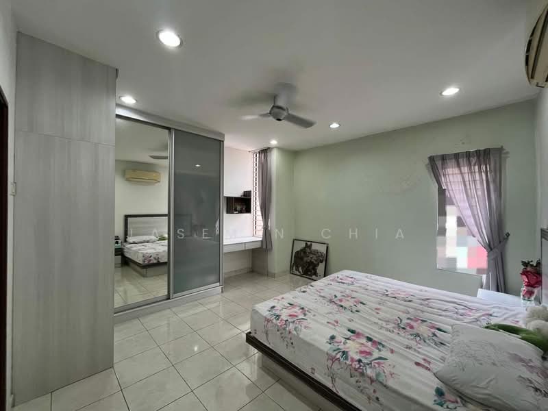Semi-Detached House for Sale in Jalan Ipoh (Kuala Lumpur) - Jasemin Chia - Bedroom - PropertyGuru.com.my