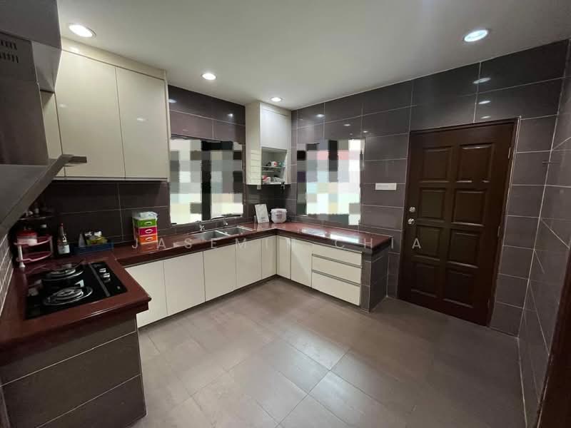 Semi-Detached House for Sale in Jalan Ipoh (Kuala Lumpur) - Jasemin Chia - Kitchen - PropertyGuru.com.my