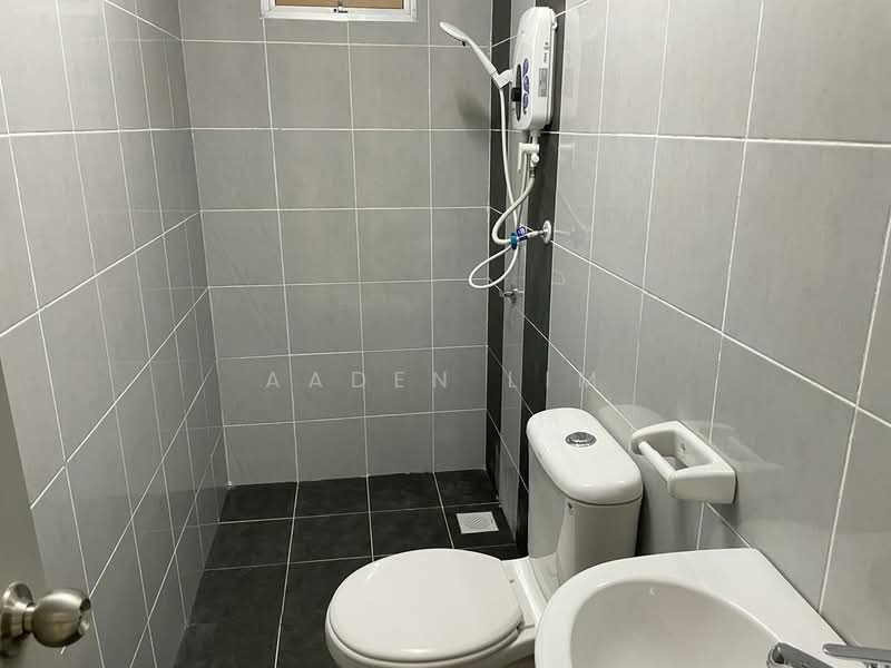 Apartment for Rent at Idaman Melur @ Cybersouth - Aaden Lim - Bathroom - PropertyGuru.com.my