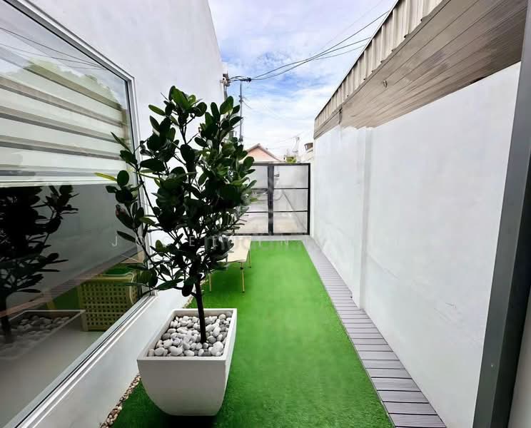 1.5-storey Terraced House for Rent in Jelutong (Penang) - Jocellynn Lee - PropertyGuru.com.my