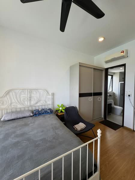 Kondominium untuk Dijual di Royal Strand @ Country Garden Danga Bay - Wennes Go - Bedroom - PropertyGuru.com.my
