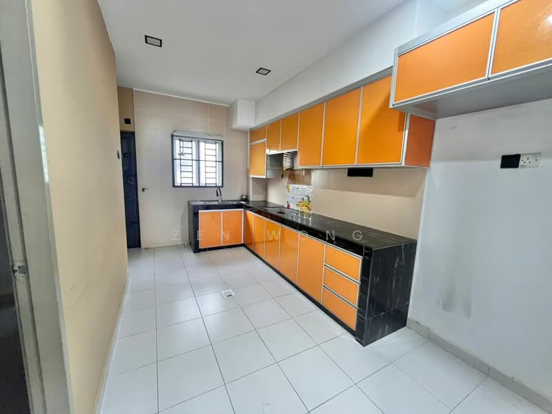 Taman Pulai Mutiara untuk Untuk Dijual - RM 570,000, Mac 2026 - Kitchen - PropertyGuru.com.my