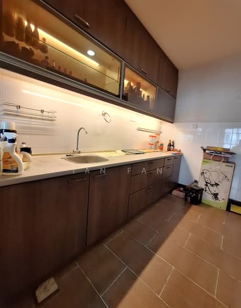 Bandar Putra Permai untuk Untuk Dijual - RM 770,000, Apr 2026 - Kitchen - PropertyGuru.com.my