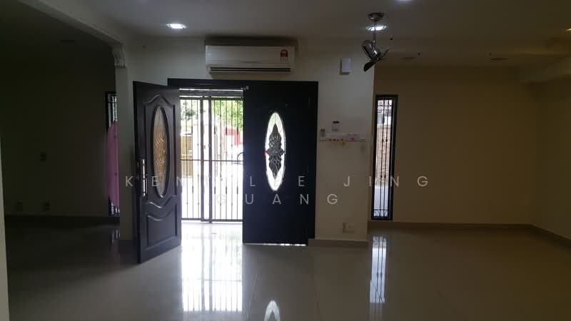 2-storey Terraced House for Sale in Usj 3 (Subang Jaya) - Kent Lee Jing Guang - Entrance - PropertyGuru.com.my