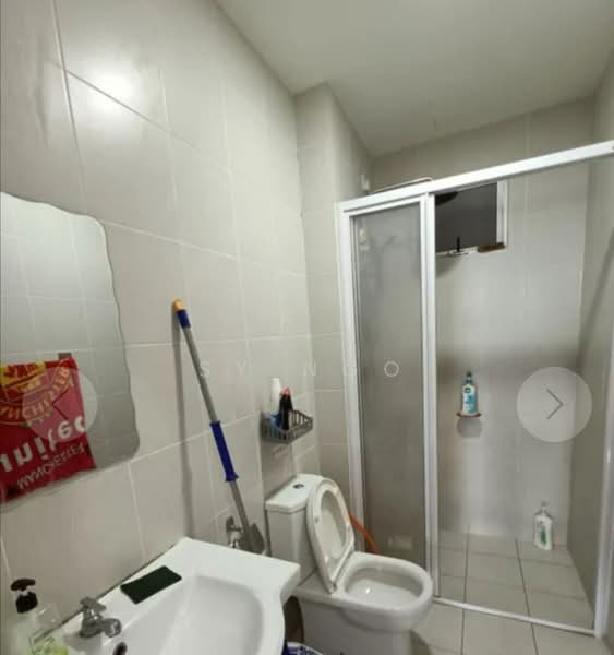 Service Residence for Sale at Meridin Bayvue Serviced Apartment - SY Ngo - Bathroom - PropertyGuru.com.my