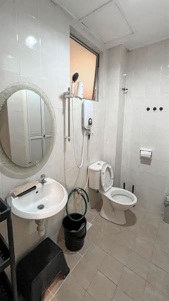 Rumah Teres 2 Tingkat untuk Disewa di Alam Budiman (Shah Alam) - Asman Samsudin - Bathroom - PropertyGuru.com.my