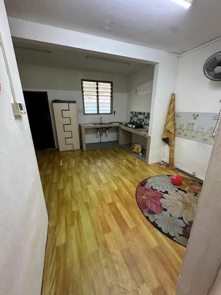 2-storey Terraced House for Rent in Taman Johor Jaya (Johor Bahru) - Lisa Yeo - Kitchen - PropertyGuru.com.my