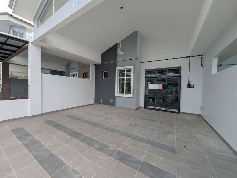 1-storey Terraced House for Rent in Bandar Putra (Kulai) - Claire Lai - Exterior - PropertyGuru.com.my