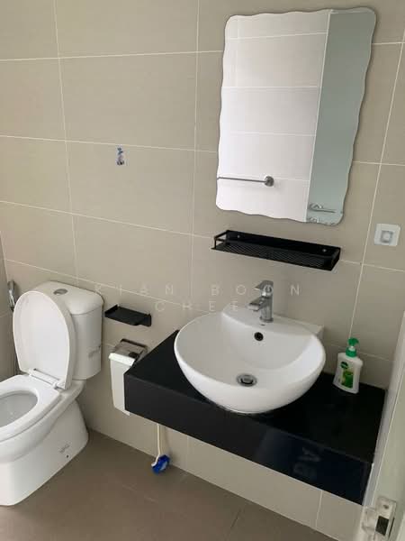Servis Apartment untuk Disewa di LakePark Residence @ KL North - Kian Boon Chee - Bathroom - PropertyGuru.com.my