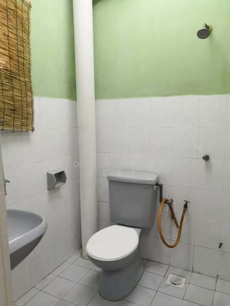 Apartment for Sale at Block 101 Apartment - Kong Wai Keat - Bathroom - PropertyGuru.com.my