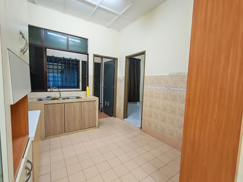 1-storey Terraced House for Rent in Bukit Indah (Iskandar Puteri (Nusajaya)) - Elena Lim - Kitchen - PropertyGuru.com.my