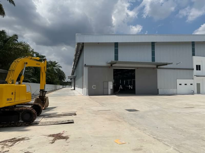 Kilang untuk Disewa di Kampung Teluk Panglima Garang (Telok Panglima Garang) - Eric Tan - Exterior - PropertyGuru.com.my