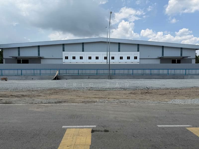 Kilang untuk Disewa di Kampung Teluk Panglima Garang (Telok Panglima Garang) - Eric Tan - Exterior - PropertyGuru.com.my