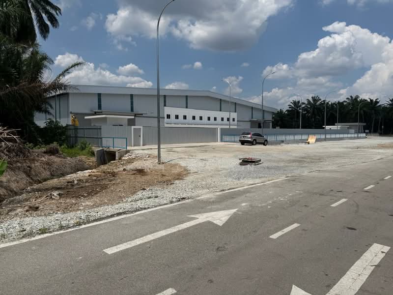 Kilang untuk Disewa di Kampung Teluk Panglima Garang (Telok Panglima Garang) - Eric Tan - Exterior - PropertyGuru.com.my