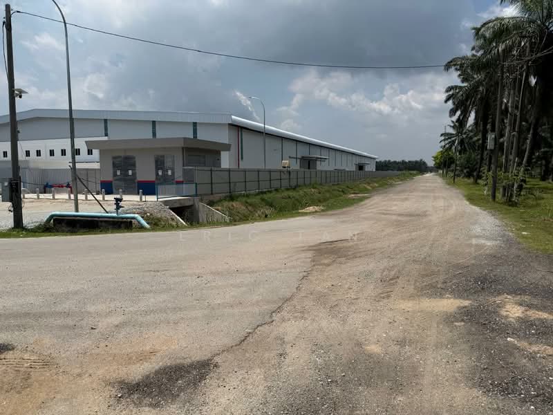 Kilang untuk Disewa di Kampung Teluk Panglima Garang (Telok Panglima Garang) - Eric Tan - PropertyGuru.com.my