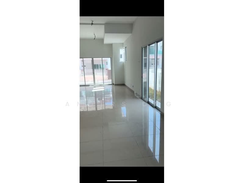 Royale Heights @ Taman Lembah Indah untuk Untuk Dijual - RM 600,000, Mac 2026 - Living Room - PropertyGuru.com.my