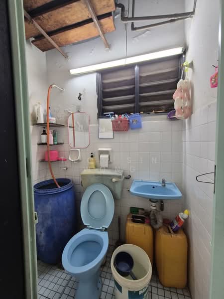 Taman Muda untuk Untuk Dijual - RM 125,000, Mac 2026 - Bathroom - PropertyGuru.com.my