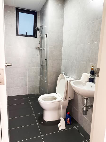 Condominium for Rent at M Vista - Jerry Tan - Bathroom - PropertyGuru.com.my