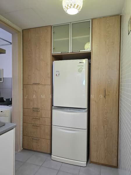 Service Residence for Sale at i-Zen @ Kiara 1 - James Wong - Kitchen - PropertyGuru.com.my