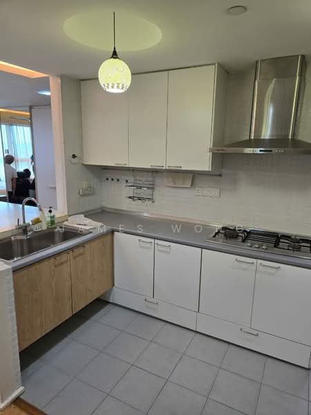 Service Residence for Sale at i-Zen @ Kiara 1 - James Wong - Kitchen - PropertyGuru.com.my