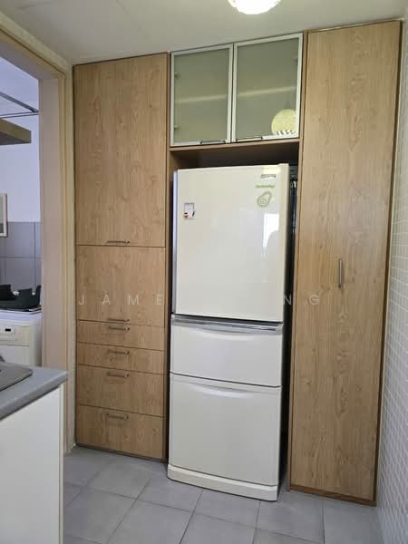 Service Residence for Sale at i-Zen @ Kiara 1 - James Wong - Kitchen - PropertyGuru.com.my