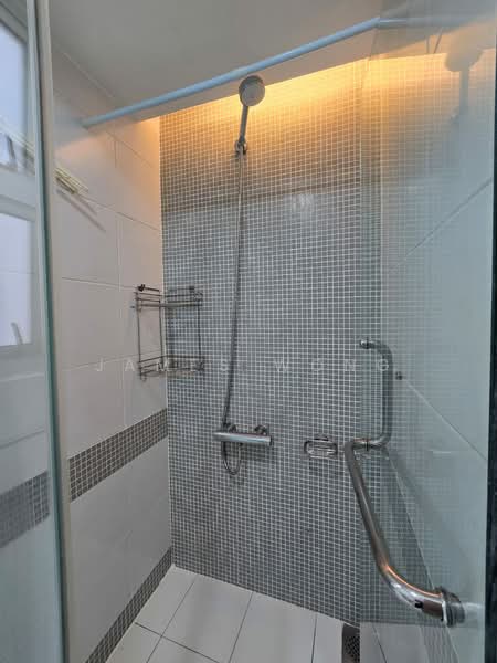 Service Residence for Sale at i-Zen @ Kiara 1 - James Wong - Bathroom - PropertyGuru.com.my