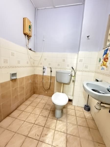 2-storey Terraced House for Sale in Taman Jaya Baru (Cheras) - Alan Tan - Bathroom - PropertyGuru.com.my