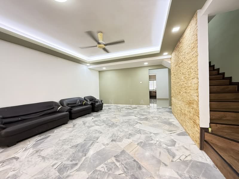 2-storey Terraced House for Sale in Taman Jaya Baru (Cheras) - Alan Tan - Living Room - PropertyGuru.com.my