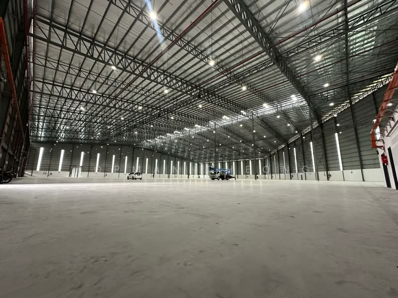 Warehouse for Rent in Shah Alam Premier Industrial Park (Shah Alam) - Topman Cheong - Interior - PropertyGuru.com.my