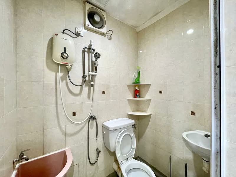 Apartment for Rent at Gambier Heights - Welwits Sim - Bathroom - PropertyGuru.com.my