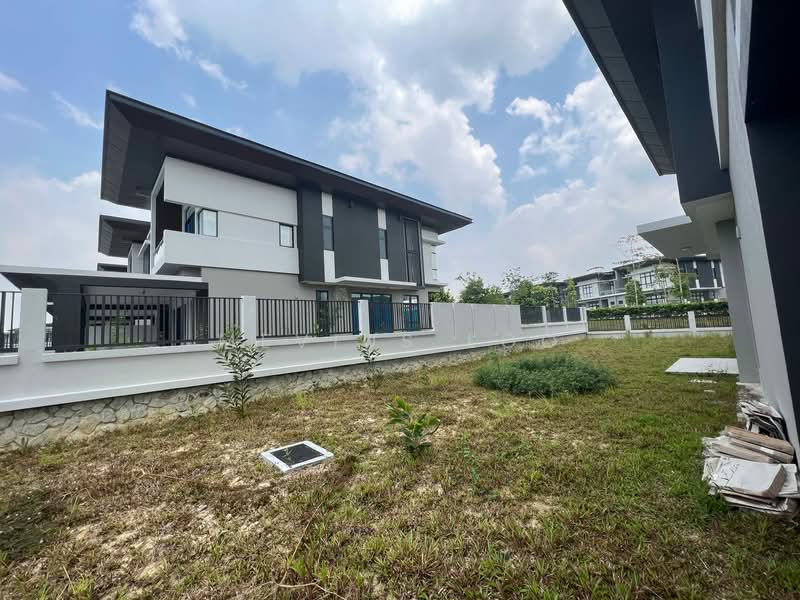 Semi-Detached House for Sale in Sungai Buloh (Selangor) - CCS Shan - Exterior - PropertyGuru.com.my