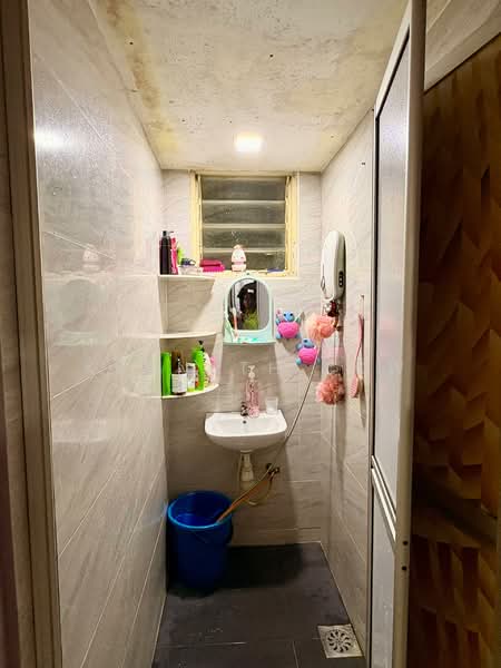Flat for Sale at Permai Ria - Kenneth Low - Bathroom - PropertyGuru.com.my