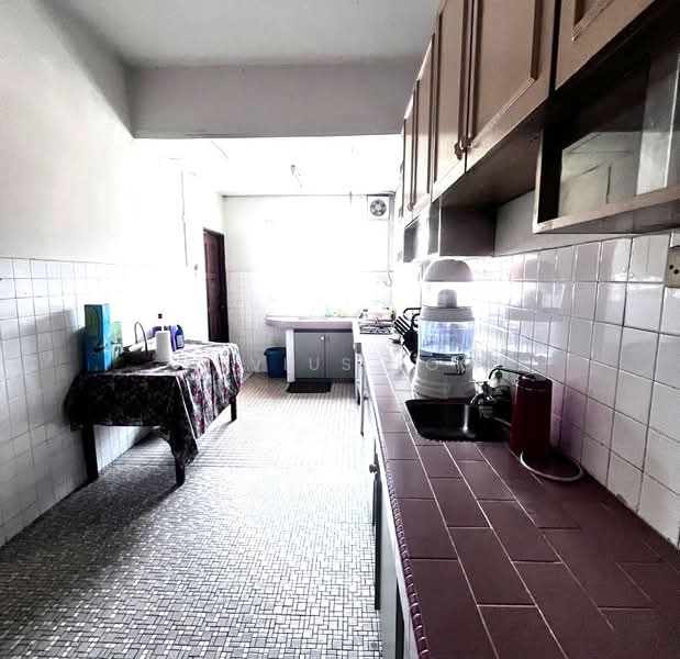 Semi-Detached House for Sale in Jalan Ipoh (Kuala Lumpur) - CCS Shan - Kitchen - PropertyGuru.com.my