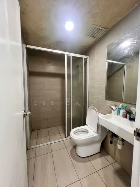 Service Residence for Rent at Fera Residence @ The Quartz WM - Jessica Lim - Bathroom - PropertyGuru.com.my