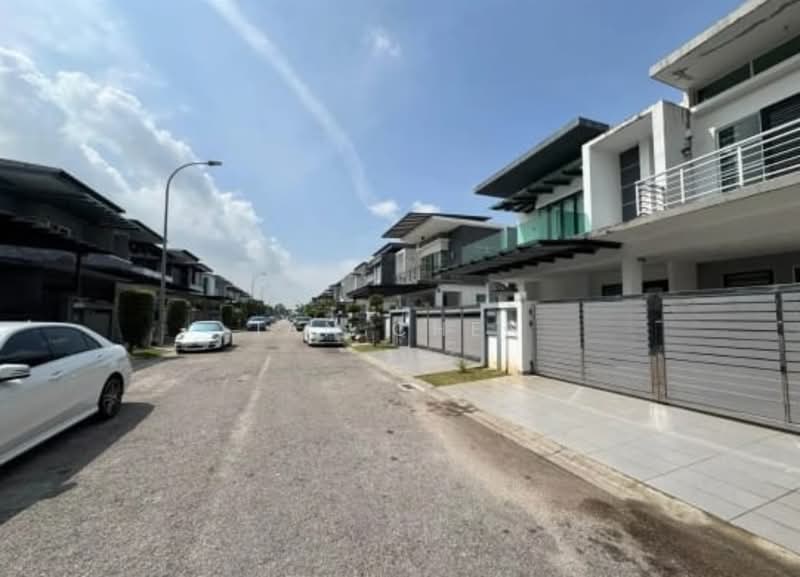 For Sale - Seri Austin Heights